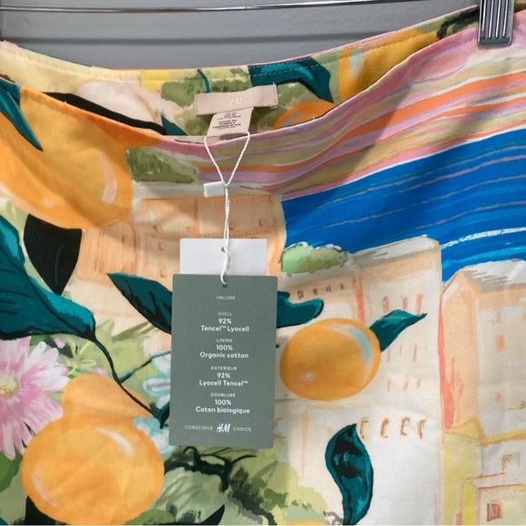 H&M Printed Scene Mini Skirt Asymmetrical Wavy Hem Lyocell Blend Cut-Out Skirt - Picture 8 of 14